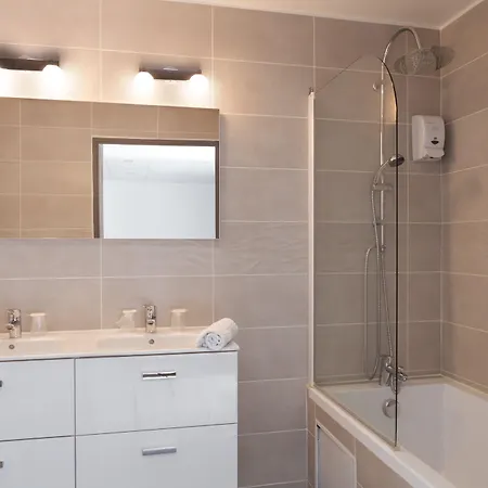 Lille City Hotel 3*