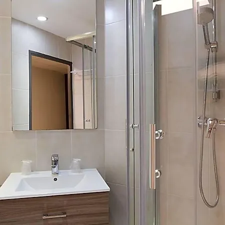 Lille City Hotel 3* Lila